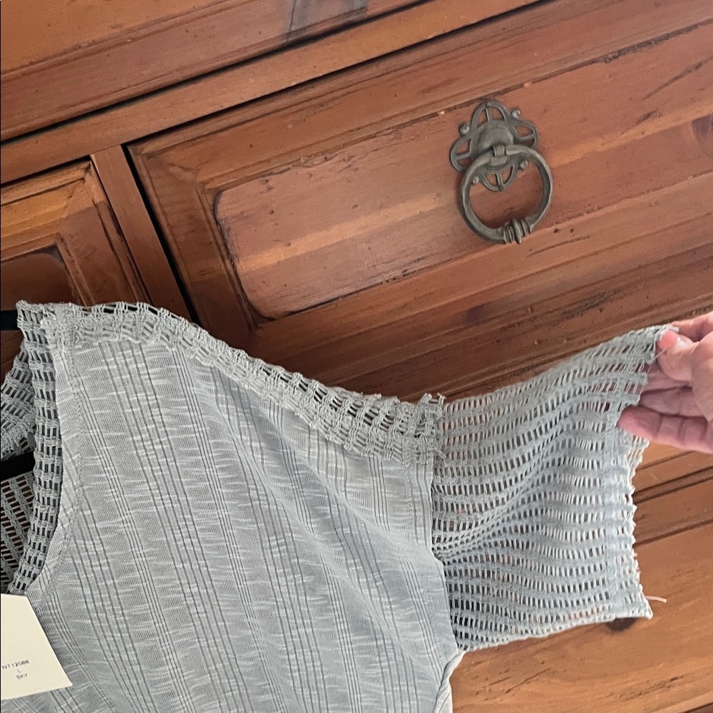 Very J Pale Blue V-Neck Crochet Sleeve Top - Picture 4 of 9